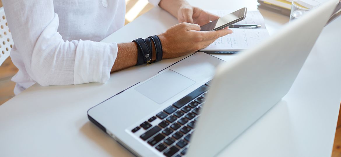 Uso de tecnología agrícola en Ecuador para optimizar cultivos y productividad.